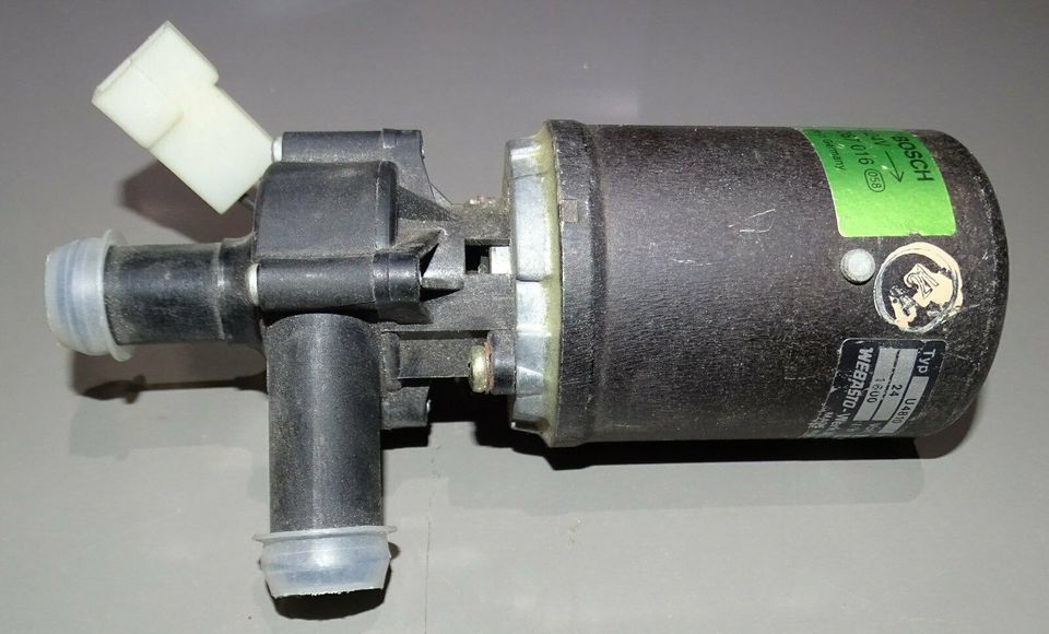 Bosch 0130067016 Pumpe Webasto Typ U4810 24V Oldtimer BB Iveco in Stutzenklinge