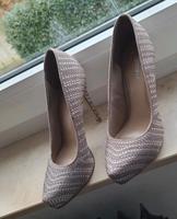 High Heels neu in Größe 39 Niedersachsen - Buxtehude Vorschau