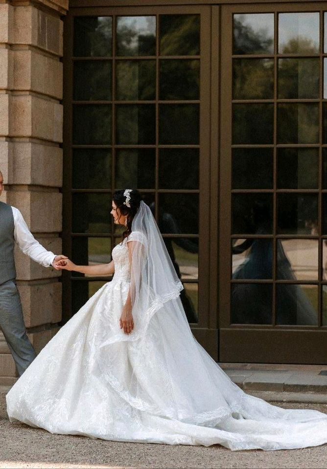 Hochzeitskleid / Prinzessinnenkleid in Korbach