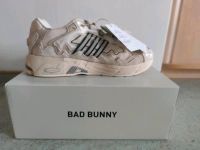 adidas Bad Bunny Response CL "Wonder White"  Gr. EU 44,5/ US 10,5 Sachsen - Grimma Vorschau