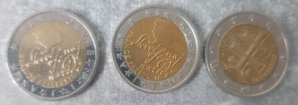 Verschiedene 2 Euro Münzen gesammelt für Sammler Fair abgeben in Köln