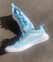 Vans Sneaker Halbschuh ‼️NEU wertig Gr. 38 Bayern - Wolfratshausen Vorschau