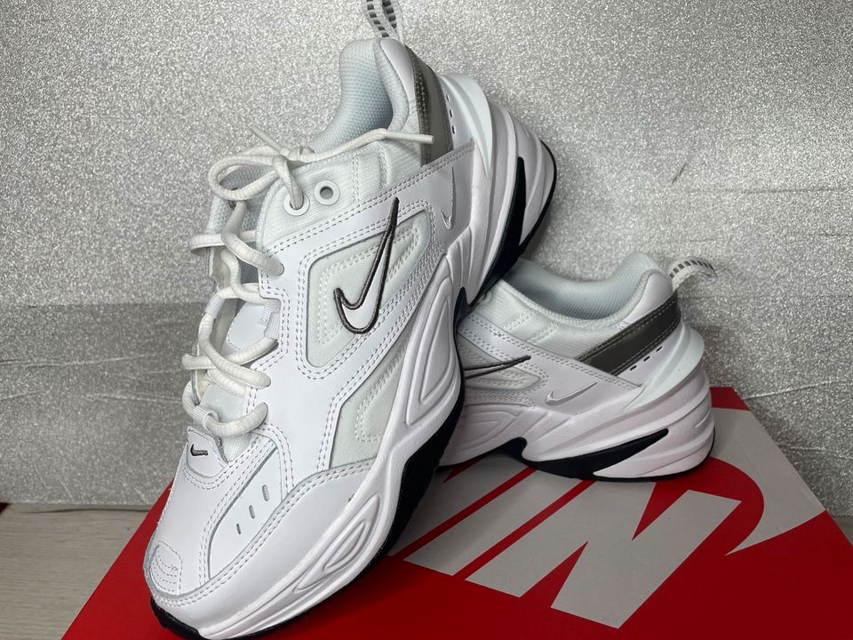 Nike M2K tekno weiss gr 40 neu damen Schuhe in Augsburg