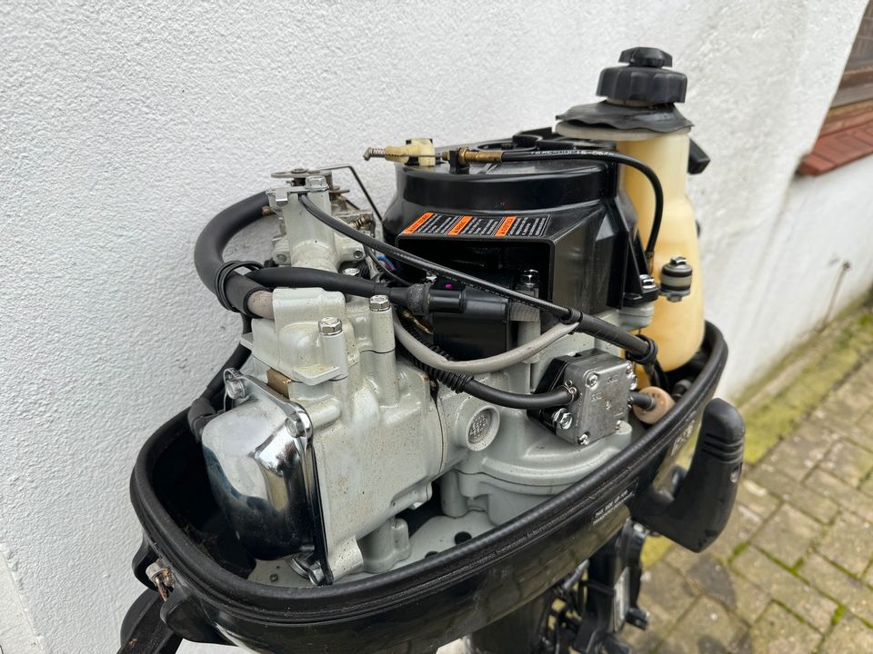 Suzuki DF5 , 5 Ps Außenbordmotor in Bremen