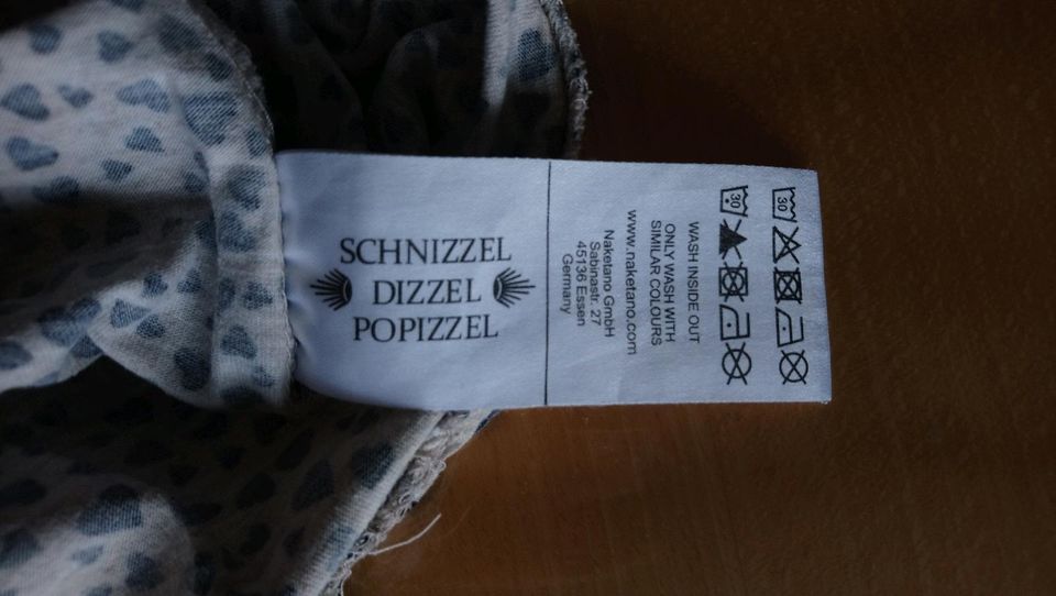 T Shirt Shirt Pulli Naketano in Größe M 170 / 176 Herzen in Herzogenaurach