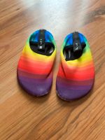 Schwimmschuhe Badeschuhe Gr. 24/ 25 Regenbogenfarben Wuppertal - Barmen Vorschau