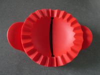 Tupperware Teigfalle rot groß Durchmesser 13 cm Bayern - Mitterteich Vorschau