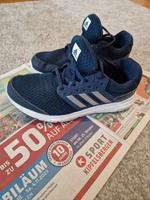 Adidas Freizeitschuh/Sneaker Farbe blau Gr. 42 US 8.5 Kr. München - Kirchheim bei München Vorschau