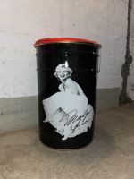 Vintage Hocker Blech Stauraum Marilyn Monroe Tonne Altona - Hamburg Altona-Altstadt Vorschau