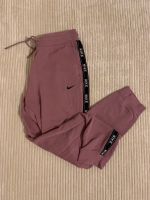 Nike Jogginghose flieder/rosa/lila S Hamburg-Nord - Hamburg Hohenfelde Vorschau