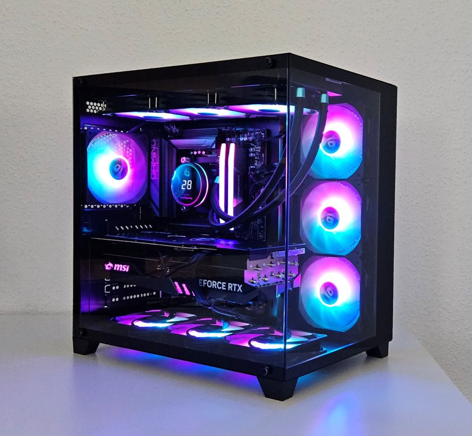 Ultra RGB Gaming PC | RTX 4080 SUPER | Intel i7 14700KF | 32GB DDR5 | 1TB | 2 Jahre Garantie in Beverungen