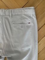 Tommy Hilfiger Chino 32/34 Hell / Weiß München - Schwabing-West Vorschau