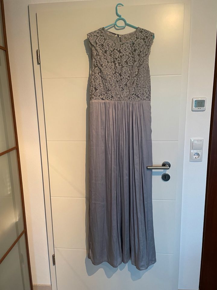 Abendkleid von H&M in Lilienthal