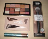 Catrice Lidschattenpalette + Mascara / Make Up Revolution +Pinsel Hessen - Mainhausen Vorschau