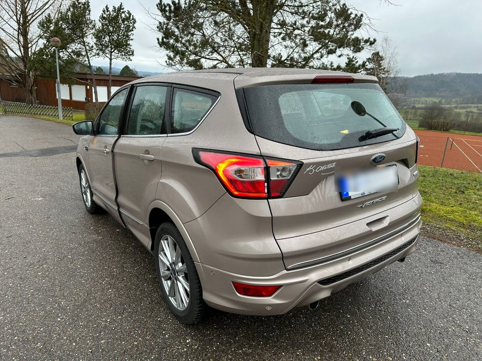 Ford Kuga Vignale  mit Panorama Dach in Gaildorf