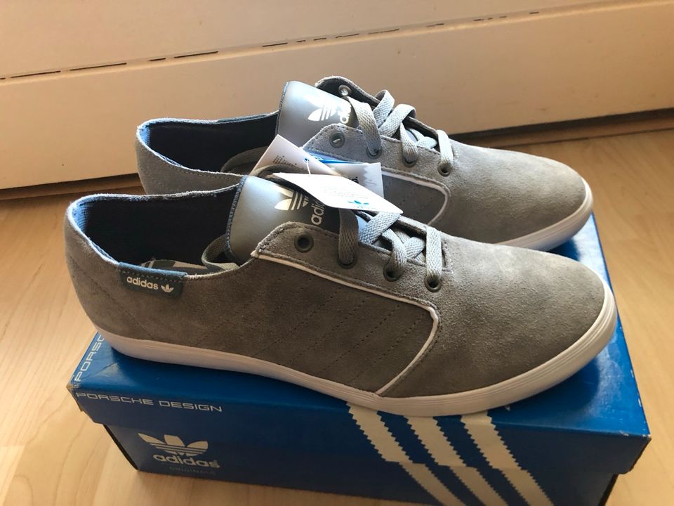 ‼️ Adidas Schuhe Sneaker Größe 44 GR. Neu Ungetragen ‼️ in Berlin