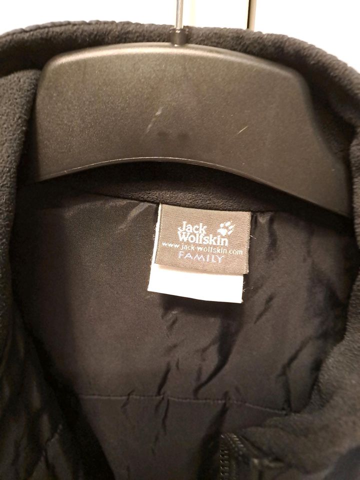 Jack Wolfskin Jacke gr. 176 in Würzburg