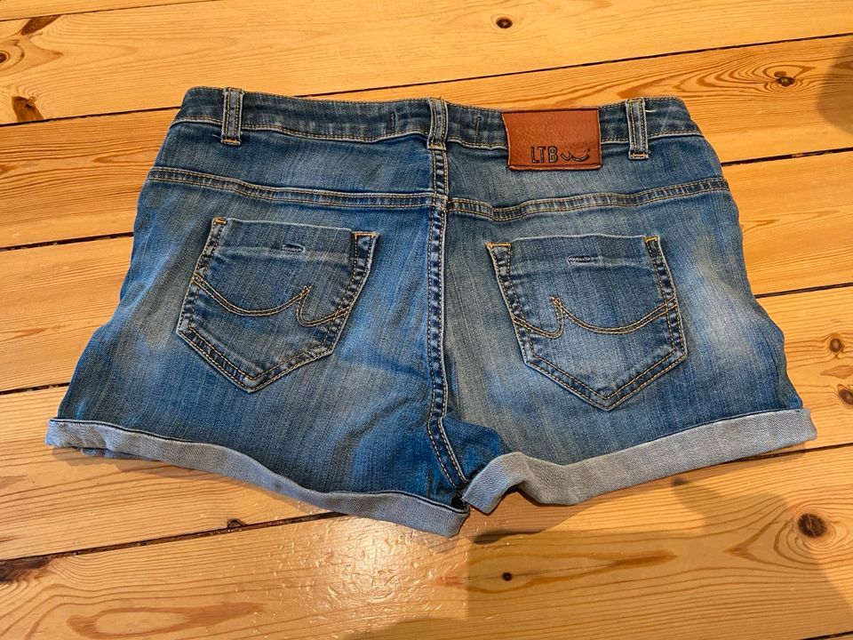 Jeans Shorts von LTB in Berlin