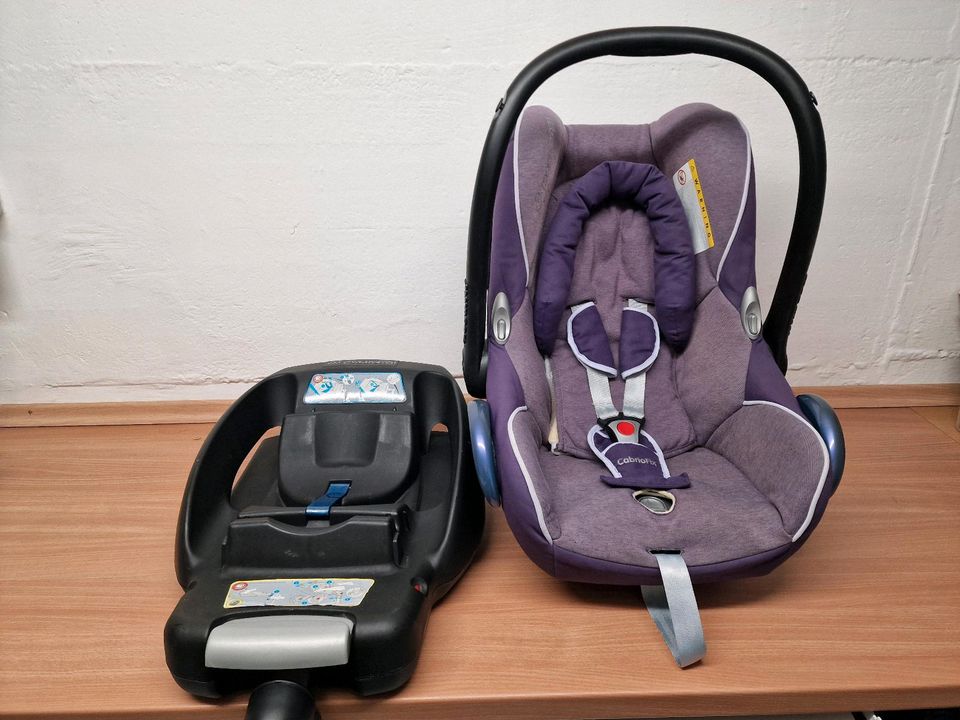 Maxicosi Babyschale incl. Isofix-Basisstation in München