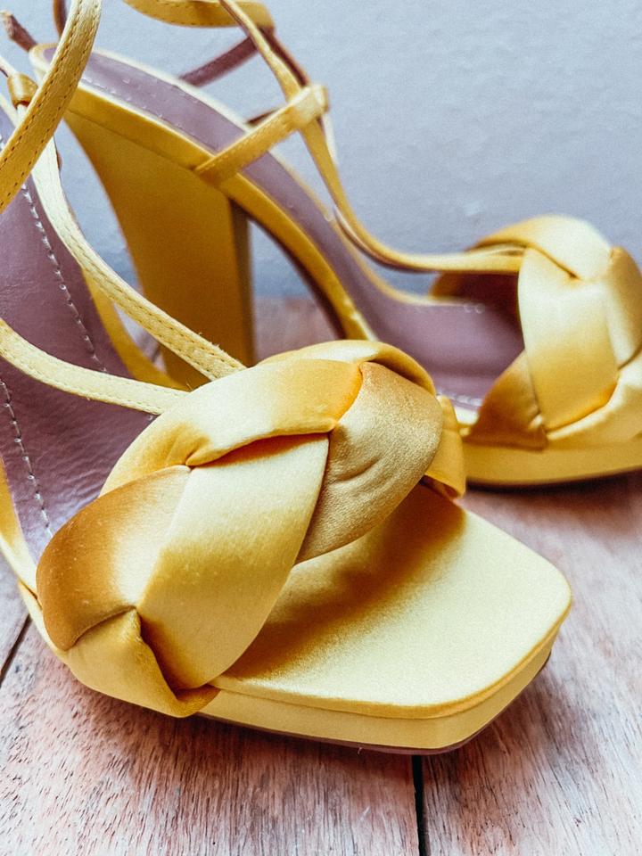 Stiletto Sandalen 36 von Zara, gelb-golden, NEU, nie getragen! in Plochingen