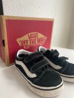 Vans Kinder Schuhe Sneaker schwarz weiß Gr. 23,5 Hessen - Wiesbaden Vorschau