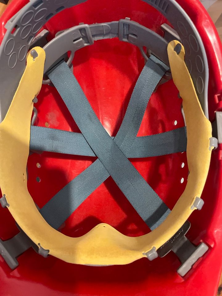 Schuberth Größe 53-61 rot 2 Bauarbeiterhelm Helm in Bremen