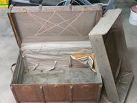 Antik Koffer Kiste Schiffkiste Truhe Essen - Essen-Kray Vorschau