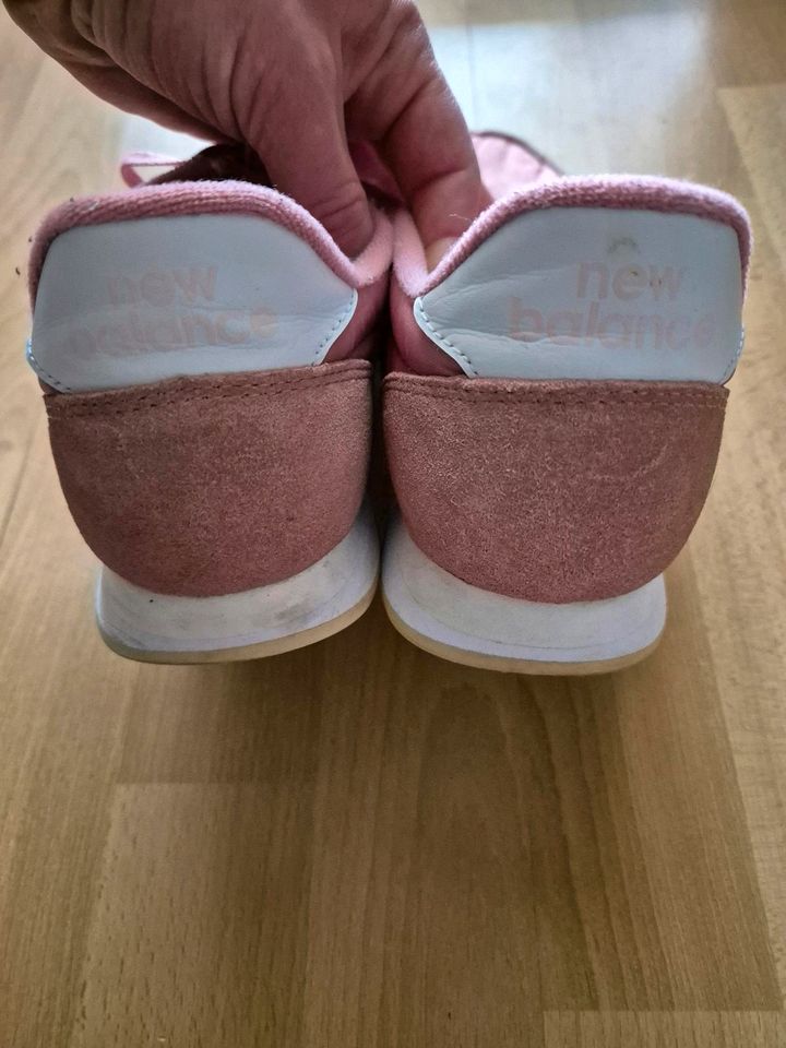 New Balance rosa in Grevesmuehlen