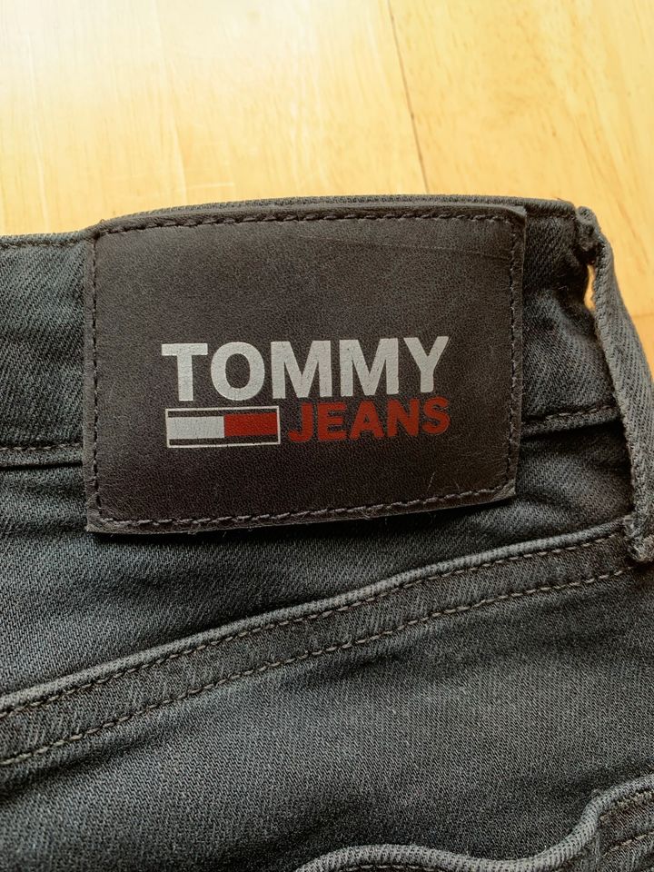 Tommy Jeans, schwarz, 31/34 Simon skinny in Centrum