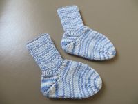 Kleinkindersocken, handgestrickt, für 12 - 15 Monate, Größe 20 Hessen - Hanau Vorschau