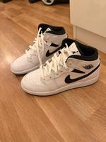 Jordan Air 1 mid - Damen - Größe 36 Niedersachsen - Gehrden Vorschau