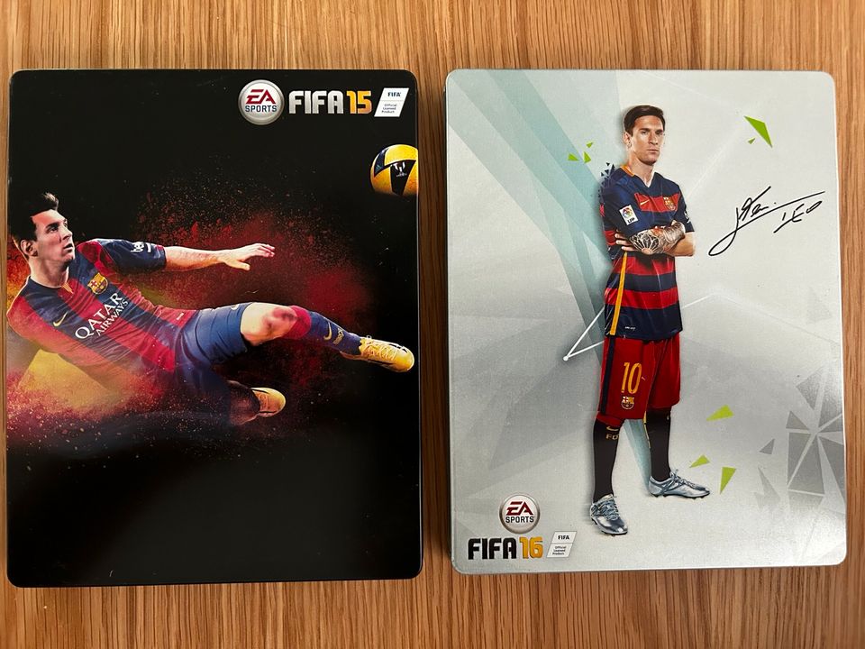 XBOX - FIFA - 2 x Messi STEELBOOK in Bremen