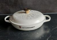 Neu und unbenutzt: Le Creuset Snowflake Gourmet Profi Topf 26 cm Nordrhein-Westfalen - Kranenburg Vorschau