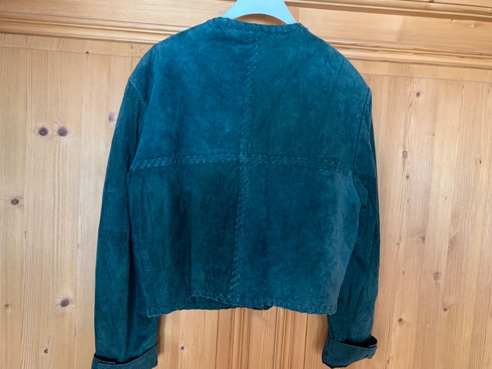 Lederjacke und Ledershorts Vintage aus den 80ern Gr. M in Alsbach-Hähnlein