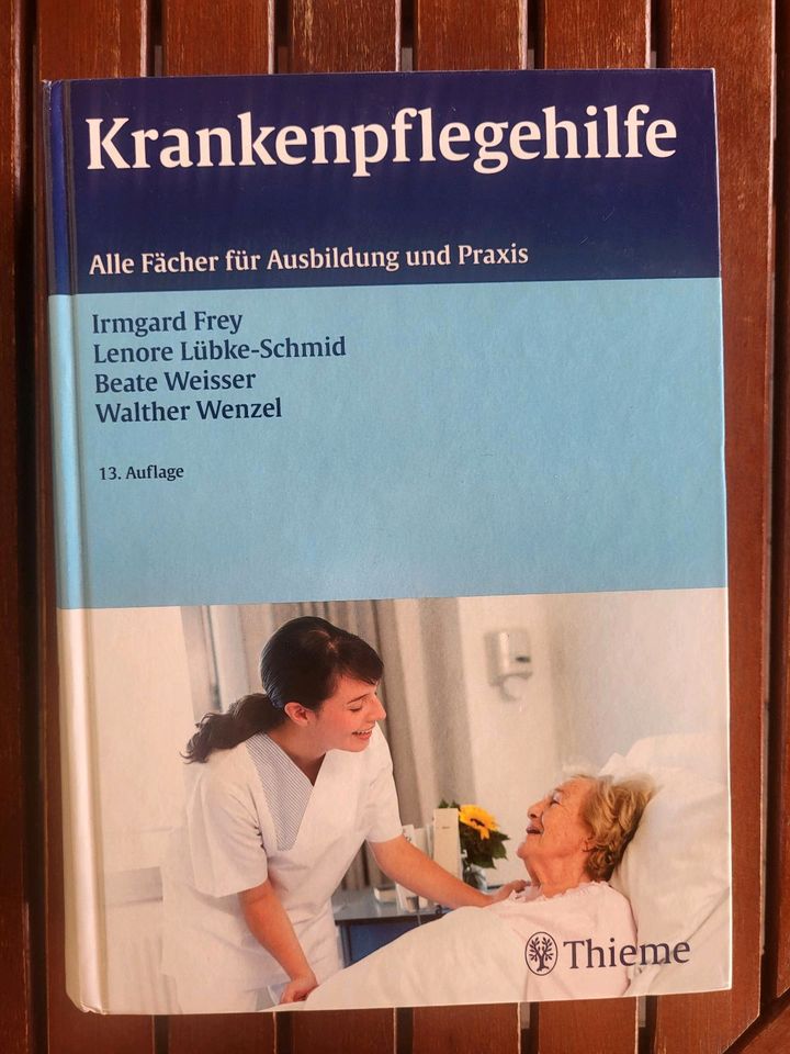 Krankenpflegehilfe-Alle Fächer für Ausbildung und Praxis (Thieme) in Lippstadt