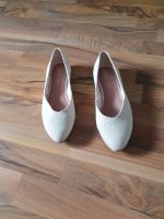 Toms Schuhe Ballerinas 9,5 (40,5) beige-gold Baden-Württemberg - Herrenberg Vorschau