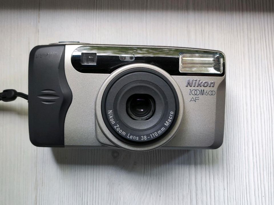 Nikon Zoom 600 AF Point and Shoot Kompaktkamera Analog in Gelsenkirchen