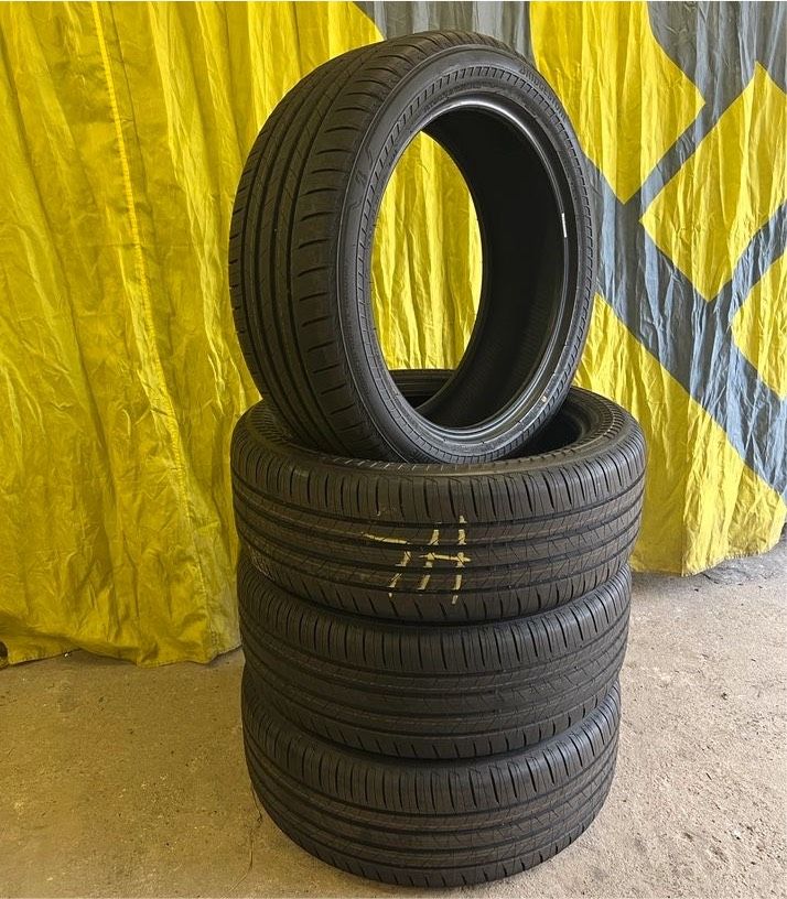 4x neue Sommerreifen Bridgestone RFT 235/50R20 100v in Neubrandenburg