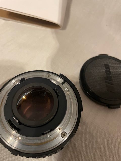Nikon F301 mit 50 mm F1.8 mit Bedienungsanleitung in Bremen
