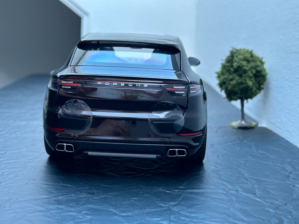 Porsche Cayenne Turbo Coupé 1:18! Limitiert 1000 Stück! in Gütersloh