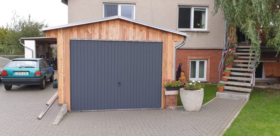 Hoftor container Garagentor haustür trapezblech rolltor schwingtor pflug Schiebetür sektionaltor hallentor gartentor gartentür garagentür doppelflügeltor tor carport hundebox in Falkenberg/Elster