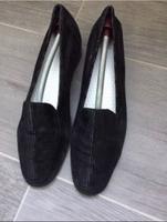 Lederslipper schwarz Größe 38 Niedersachsen - Isernhagen Vorschau