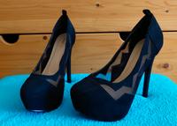 Highheels Gr. 38,5  schwarz, sehr guter Zustand Sachsen - Limbach-Oberfrohna Vorschau