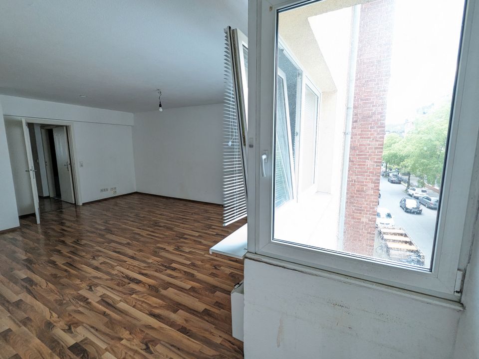 3 Zimmer Wohnung in Pempelfort mit Balkon in Düsseldorf