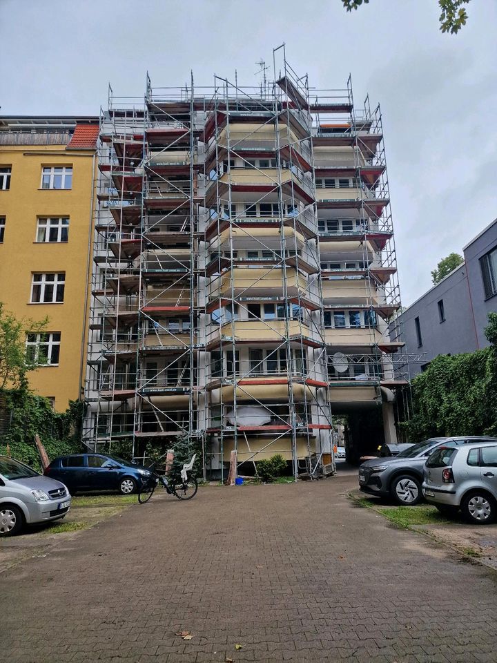 Altbausanierung Fliesenleger Trockenbau Spachtel und vieles mehr in Berlin