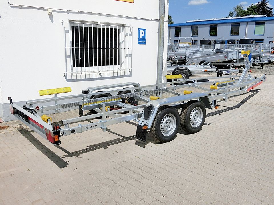 Bootstrailer TEMARED 2500kg für Boote bis ca. 8m in Stuhr