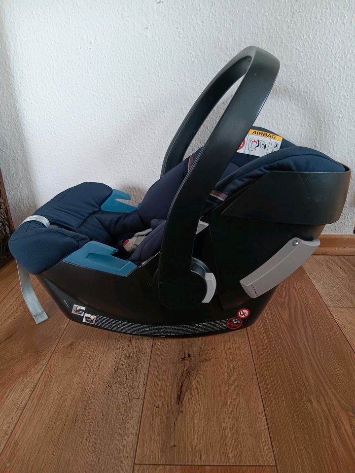 Babyschale Cybex Aton 5 Navy Blue in Wassenberg