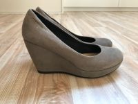 Vagabond Pumps mit Keilabsatz in Grau Gr. 37 Nordrhein-Westfalen - Leverkusen Vorschau