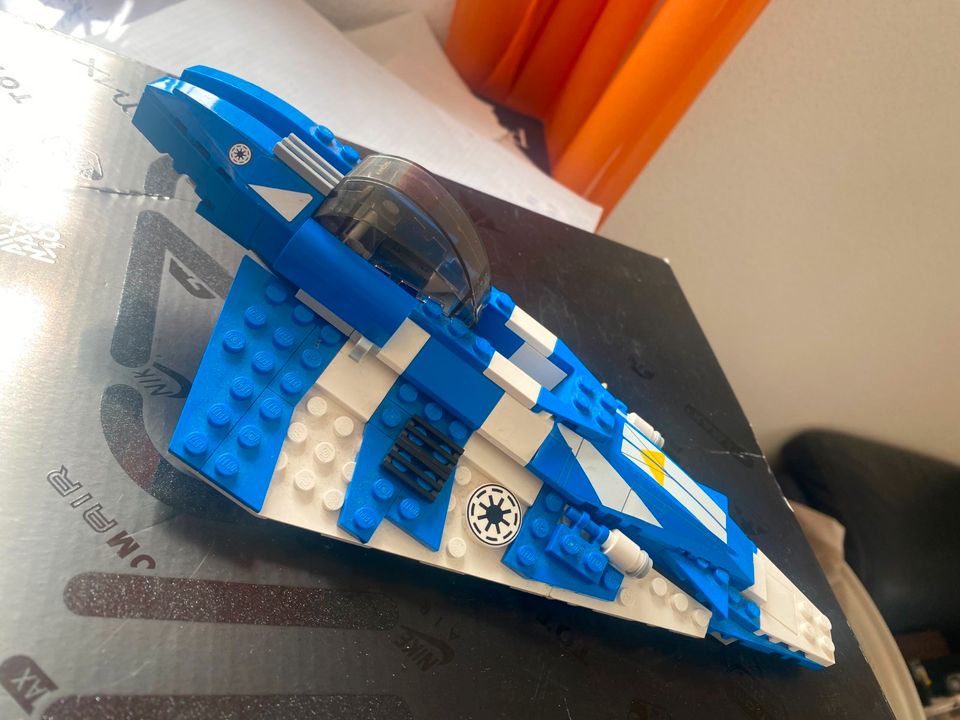LEGO Star Wars: Plo Koon Jedi Starfighter in Baar-Ebenhausen