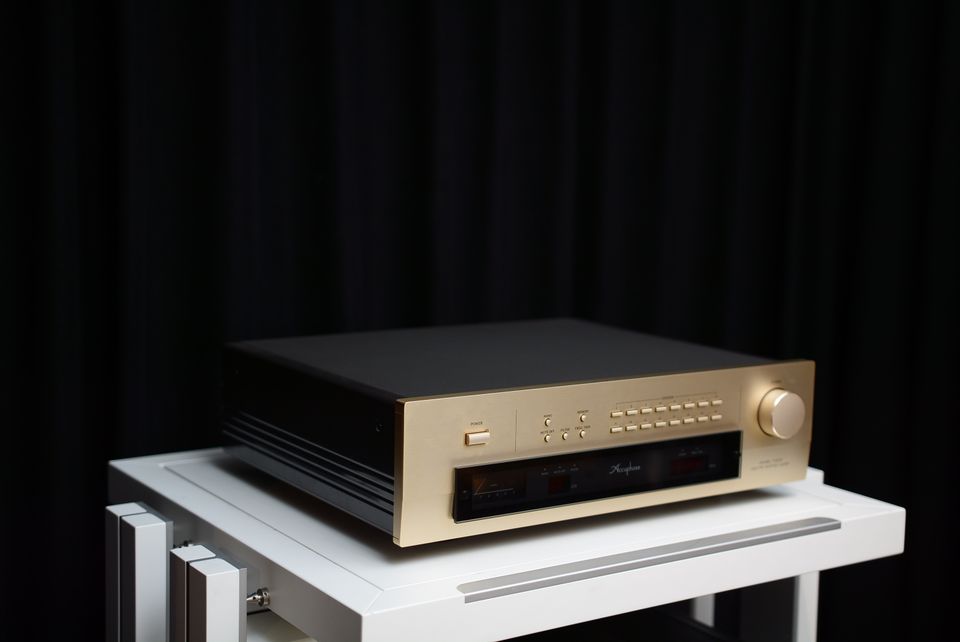 Accuphase T-1000 PIA _ High End Tuner _ Top Zustand in Dortmund